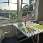 Taet Pa Silkeborg *